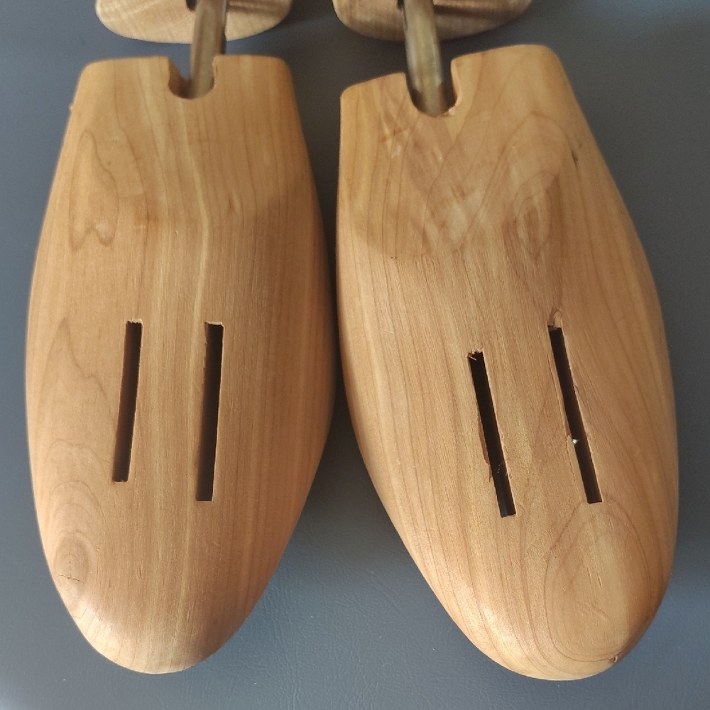Vintage Mens Cedar 'Cooling' Shoe Trees Fits 10.5/11W - Picture 3 of 5